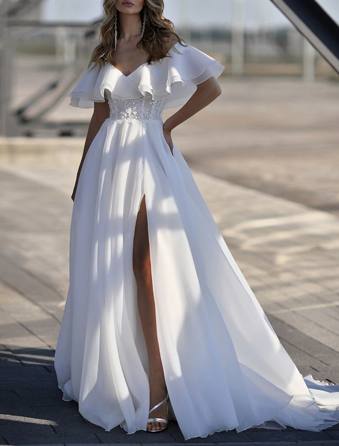 Beach Boho Wedding Dresses A-Line Off Shoulder Short Sleeve Court Train Chiffon Bridal Gowns With Split