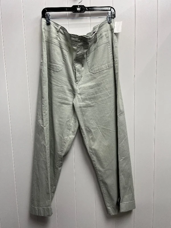 Pants Cropped By Gloria Vanderbilt In Grey, Size: 16